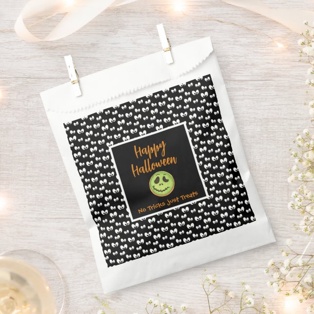 Halloween party spooky black goody bag loot bag (Clipped)