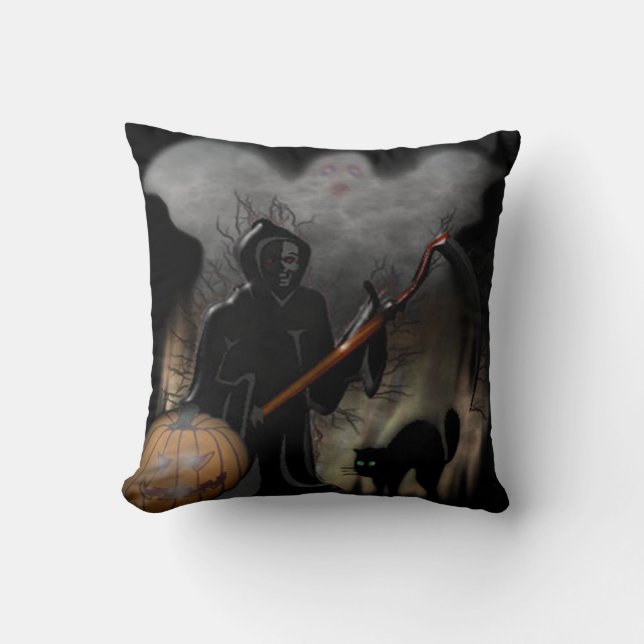 Halloween Polyester Throw Pillow/Spooky Scene Cushion (Front)