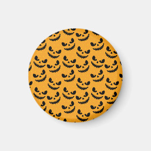 Halloween: scary faces, vintage style. magnet