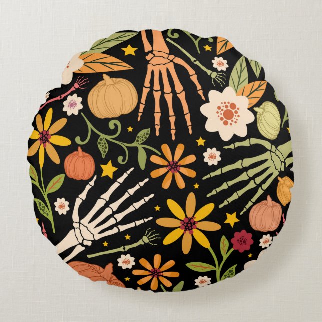 Halloween seamless pattern with bones and floral e round cushion (Front)