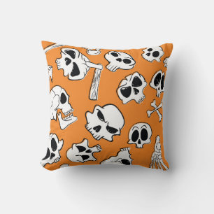 Halloween seamless pattern with skulls and bones. cushion