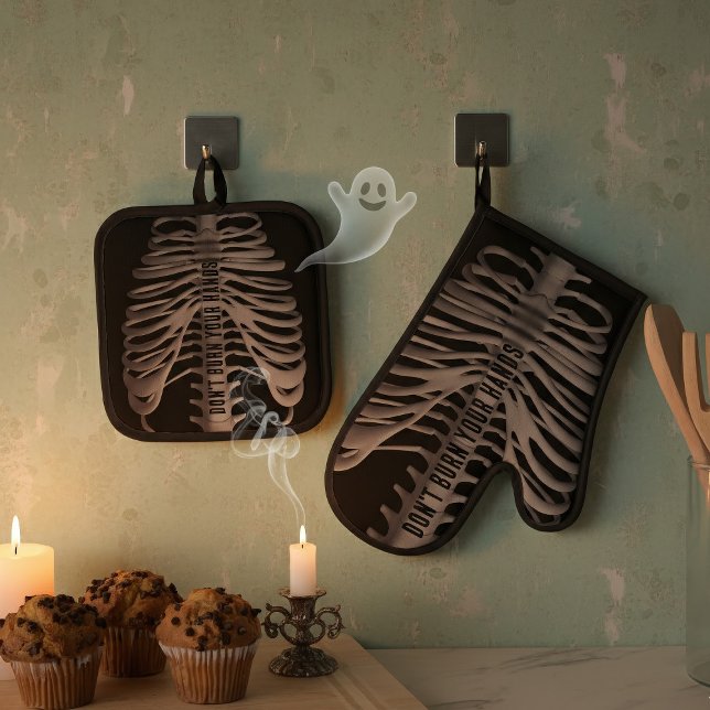 Halloween Skeleton Rib Cage Bones Oven Mitt Set (Watch for ghosts!)