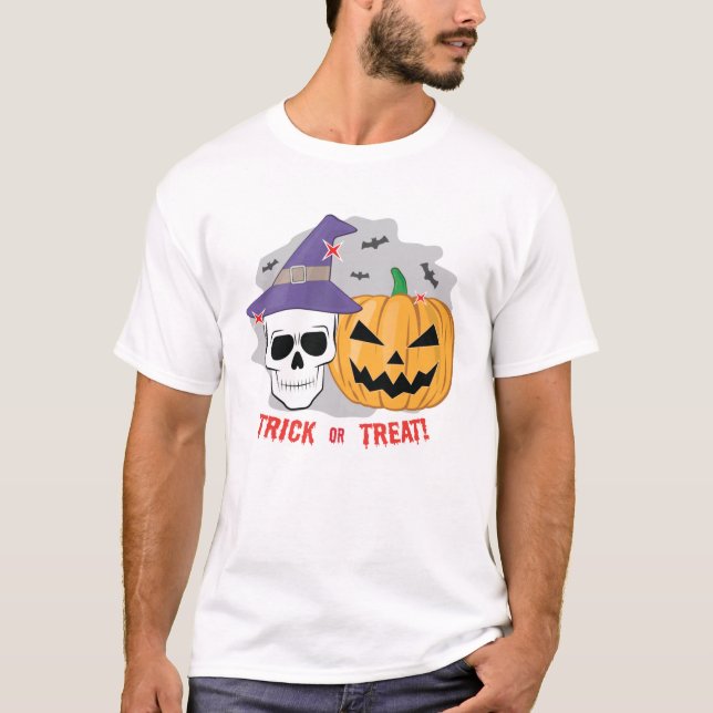 Halloween Spooky Skull and Pumpkin - Trick or Trea T-Shirt (Front)