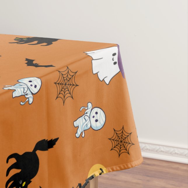 Halloween Tablecloth with Ghosts (In Situ)