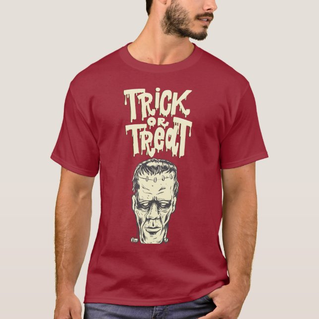 Halloween terror fills the sky T-Shirt (Front)