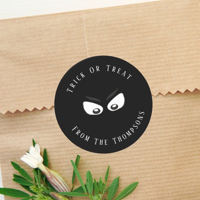 Halloween Trick or Treat Spooky Ghost Cute Favour Classic Round Sticker (Creator Uploaded)