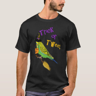 Halloween Trick Or Tweet Green Budgie Cute Graphic T-Shirt