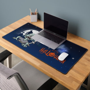 Halloween Zombie Party   Desk Mat