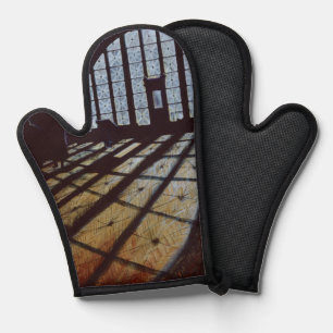 Halls of Freedom Ellis Island Oven Mitt