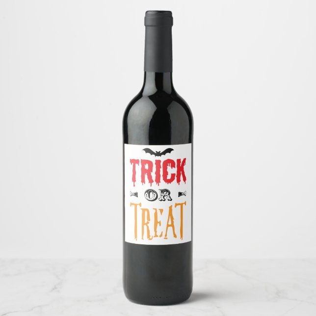 Hallween Sayings, Trick or Treat  Halloween Party Wine Label (Front)