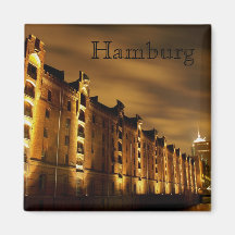 Hamburg - storage town at night - magnet
