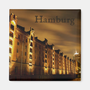 Hamburg - storage town at night - magnet
