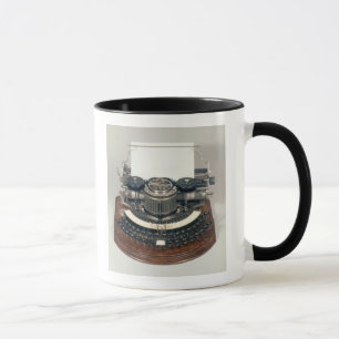 Hammond typewriter, with the ideal keyboard mug