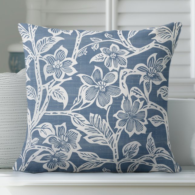 Hamptons Floral Throw Pillow (Creator Uploaded)