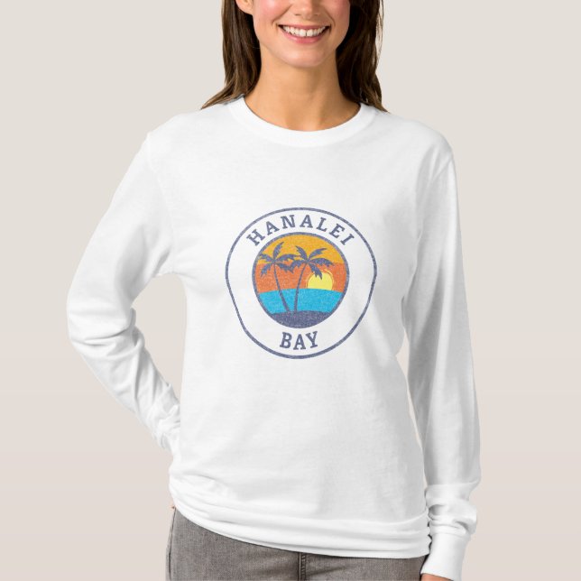 Hanalei Bay, Kauai Faded Classic Style T-Shirt (Front)