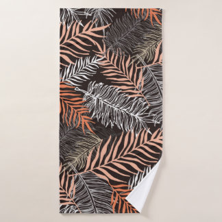 Hand drawn doodle palm leaves pattern bath towel