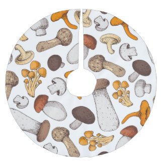 Hand-drawn mushrooms: food background. brushed polyester tree skirt