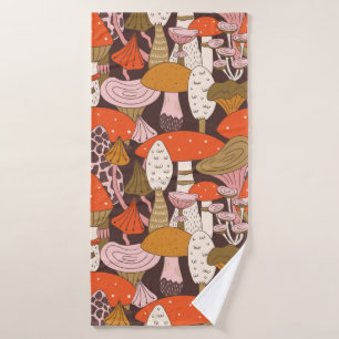 Hand drawn seamless pattern of mushroom and toadst bath towel