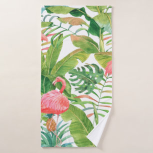 Hand drawn watercolor seamless pattern with pink f bath towel