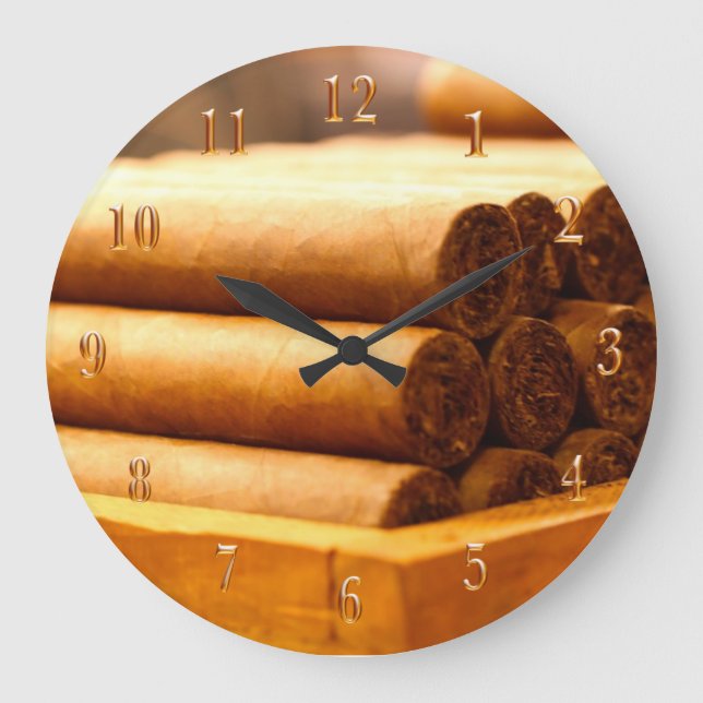 Hand Rolled Cigars La Romana DR. Gold Numbers Large Clock (Front)