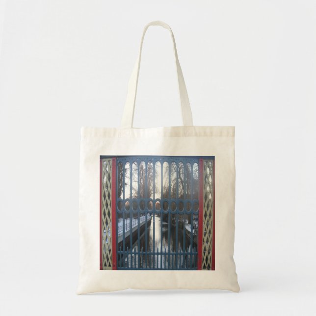 Handbag Gated River View Thetford UK (Front)