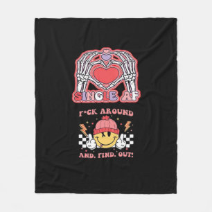 Hands Halloween Funny – Grabby Ghoul Fleece Blanket
