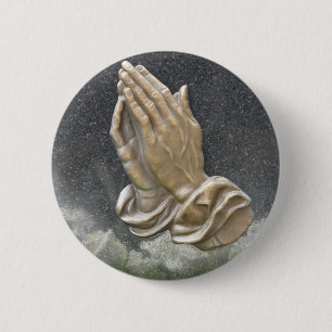 HANDS OF PRAYER 6 CM ROUND BADGE