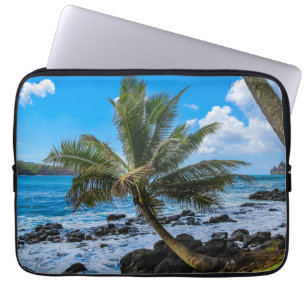 Hanging around... laptop sleeve