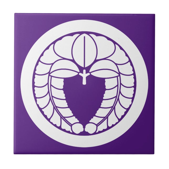 Hanging wisteria in circle tile (Front)