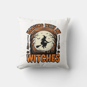 Hanging With My Witches Vintage Halloween Shirt De Cushion