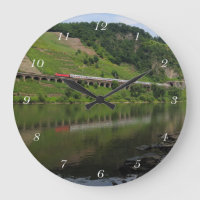Hangviadukt Pünderich mit Personenzug