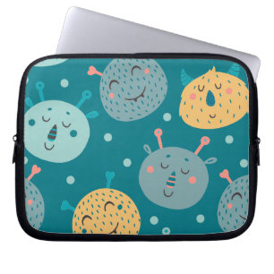 Happy Alien Faces Teal Laptop Sleeve