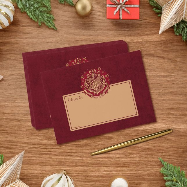 Happy Christmas | Hogwarts Crest Holiday Wreath Envelope (Envelopes on desk)