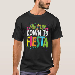 Happy Cinco De Mayo Down To Fiesta Cute Chihuahua T-Shirt