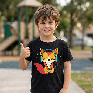 Happy fox with headphones listening to music. T-Shirt