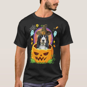 Happy Halloween Pumpkin Basset Hound Dog Witch Cut T-Shirt