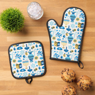 Happy Hanukkah Oven Mitt & Pot Holder Set