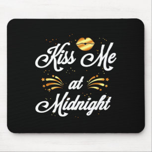 Happy New Year's Eve Nye 2022 Party Kiss Mouse Pad