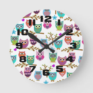 happy owls round clock