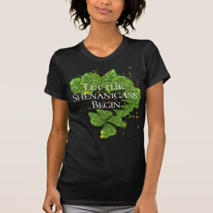 Happy St Patty, Green Shamrocks   sparkling hearts T-Shirt