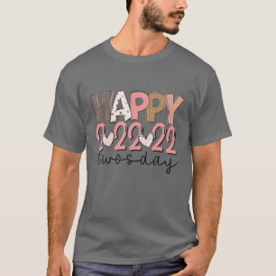 Happy Twosday 2022 Pink Leopard Best Twos Day Ever T-Shirt