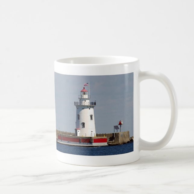 Harbour Beach Lighthouse mug (Right)