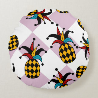 Harlequin Pineapple: Stylised Doodle Vintage Round Cushion