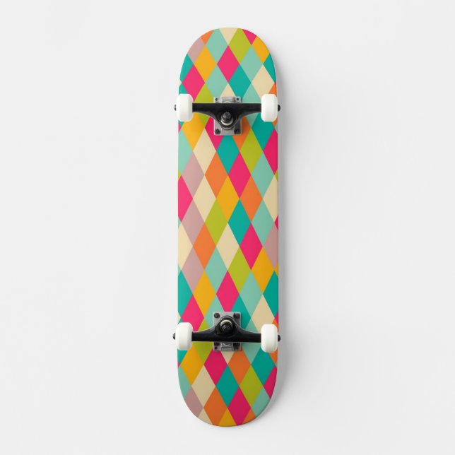 Harlequin vintage pattern skateboard (Front)