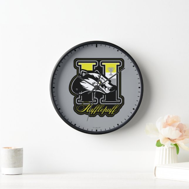 HARRY POTTER™ | HUFFLEPUFF™ Athletic Badge Clock (Home)