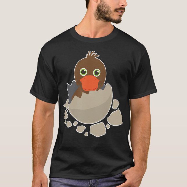 Hatching Baby Duck Pregnancy Funny Gift Idea black T-Shirt (Front)