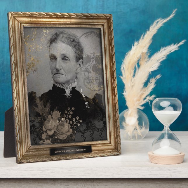 Haunted Portrait  | Plaque | Old Woman (Side)