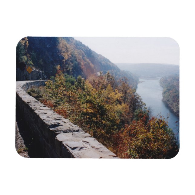 Hawksnest Magnet (Horizontal)