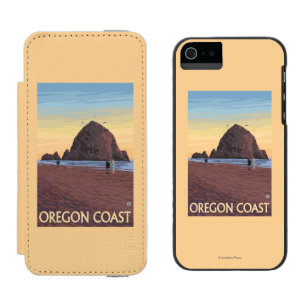 Haystack Rock Vintage Travel Poster Incipio Watson™ iPhone 5 Wallet Case