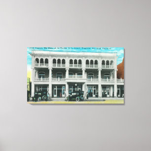 Head-On View of the Tremont HotelRed Bluff, CA Canvas Print